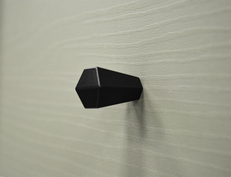 Klasyczny stolik kawowy z szufladą do salonu NOBIS