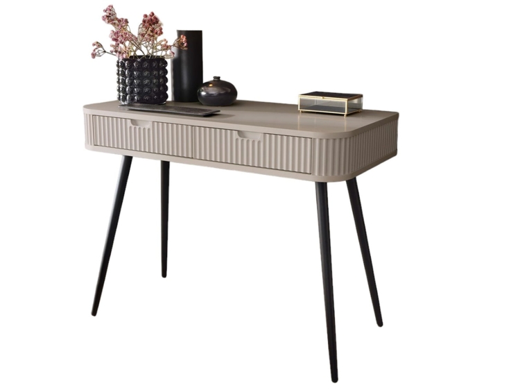 wysoka-komoda-do-salonu-kaszmirowa-z-ryflowanym-frontem-carlo2