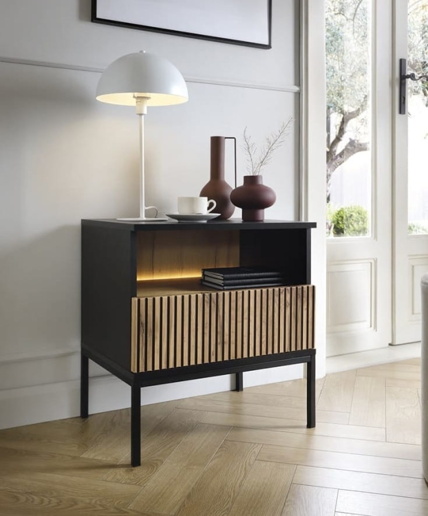 Stolik nocny z lamelami loft LINO DĄB WOTAN