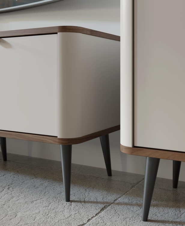 Wysokiej jakości detale- metalowe nóżki