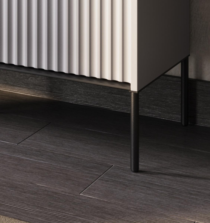 Modna mała ryflowana komoda w szarym kolorze do salonu FLORES