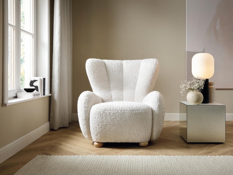 Stylowy komfortowy fotel miedziany w tkaninie baranek w stylu boho MONIS